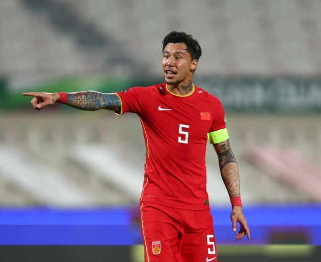 'Ramos của Trung Quốc' giải nghệ rồi quay xe chỉ trong 4 ngày