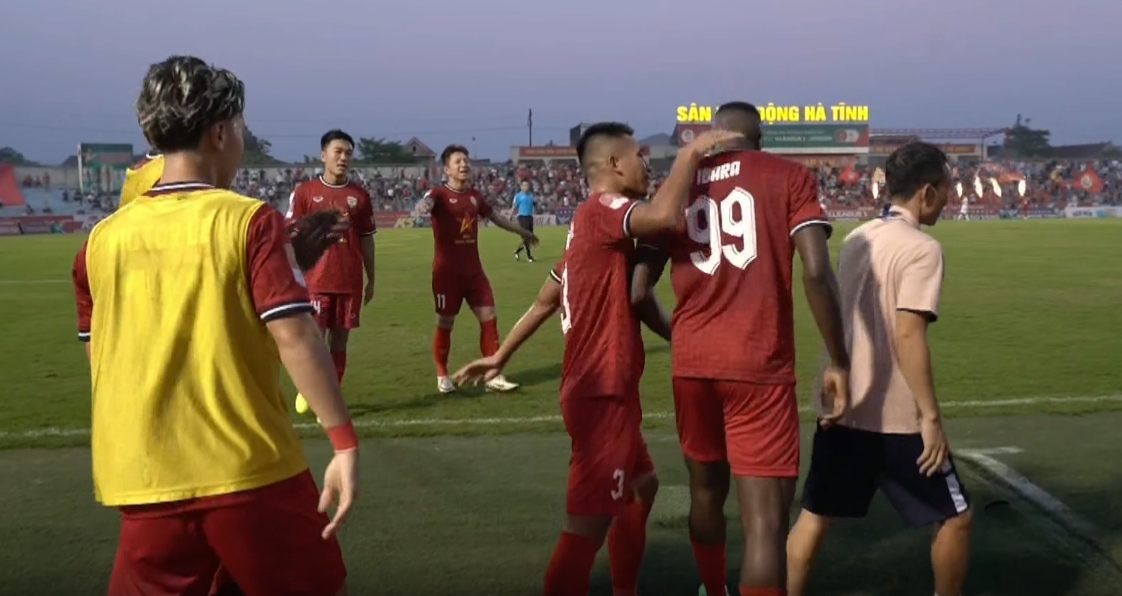 Ảnh bài viết Xuân Trường góp 1 kiến tạo, Hà Tĩnh đả bại Bình Dương