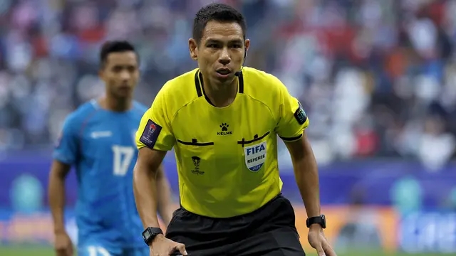 Tuyển thủ Malaysia nguy cơ giải nghệ vì bị tạt axit, Indonesia nổi điên vị trọng tài Thái Lan dự Olympic - Bóng Đá