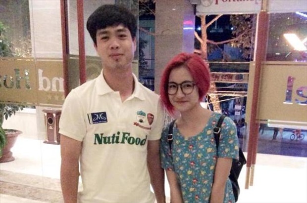 Fan lo lắng vì Công Phượng bất ngờ bỏ theo dõi Hòa Minzy trên Instagram