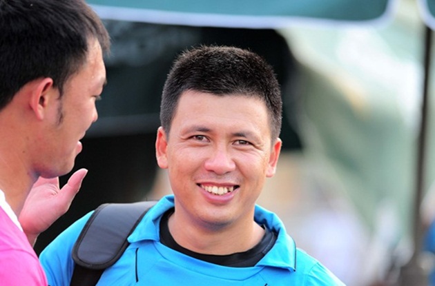 Làm 'tốt thí', hàng loạt trọng tài Việt bỏ V.League sang sân phủi