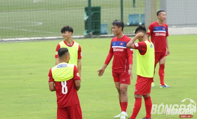 Ảnh bài viết Mạc Hồng Quân, Công Phượng tươi rói trong buổi tập đầu tiên của ĐT Việt Nam