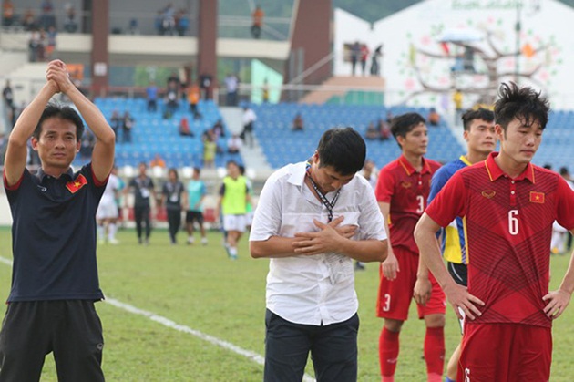 VFF gặp HLV Hữu Thắng "mổ" SEA Games: Có cần khơi lại nỗi đau?