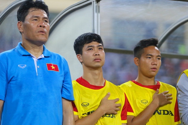 HLV thủ môn U23 Việt Nam bảo vệ Bùi Tiến Dũng - Bóng Đá