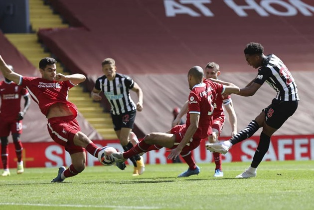 Liverpool đang ở thế khó trên BXH.