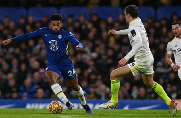Chelsea khởi đầu hứng khởi.