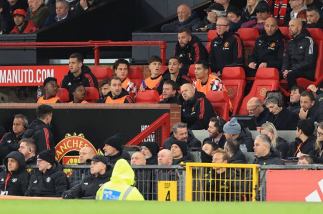 Evra công kích Ten Hag - Bóng Đá