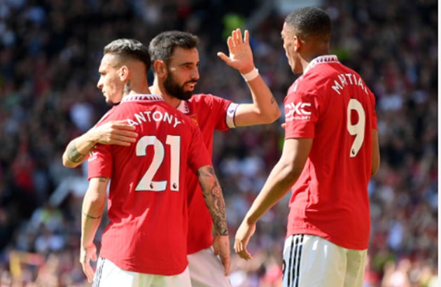 M.U có thắng lợi quan trọng trước Wolves.