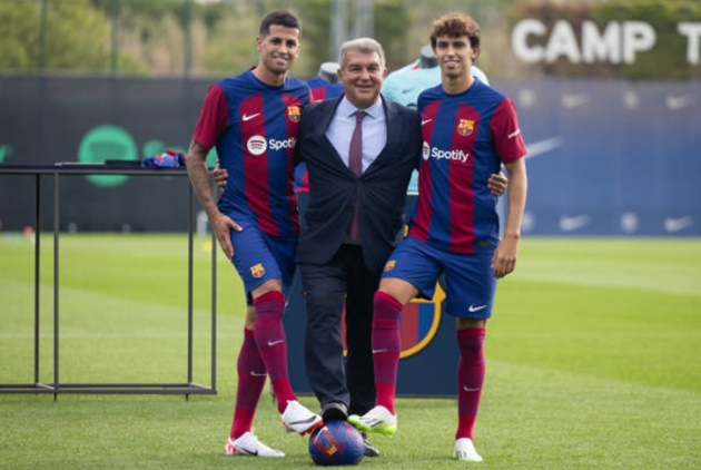 Joao Felix gia nhập Barcelona sau thời gian dài chờ đợi.