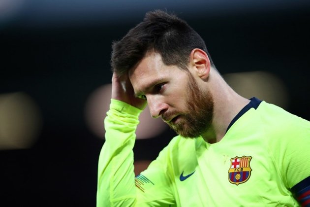 Messi và quả tạ mang tên Barcelona - Bóng Đá