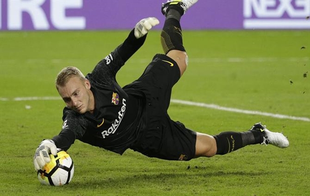 Cillessen gia nhập Benfica - Bóng Đá