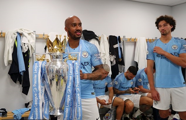 Dọn đường cho Busquets đệ nhị, Man City tiễn "cơn ác mộng của Kane" lên đường