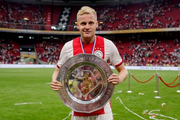 Real đồng ý thỏa thuận với Van de Beek - Bóng Đá