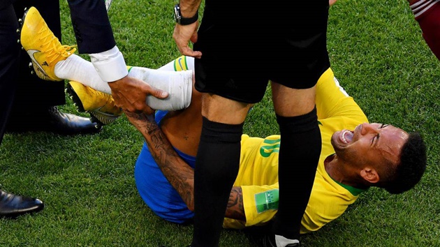 Chấn thương ngón chân của Neymar vẫn chưa hoàn toàn bình phục - Bóng Đá