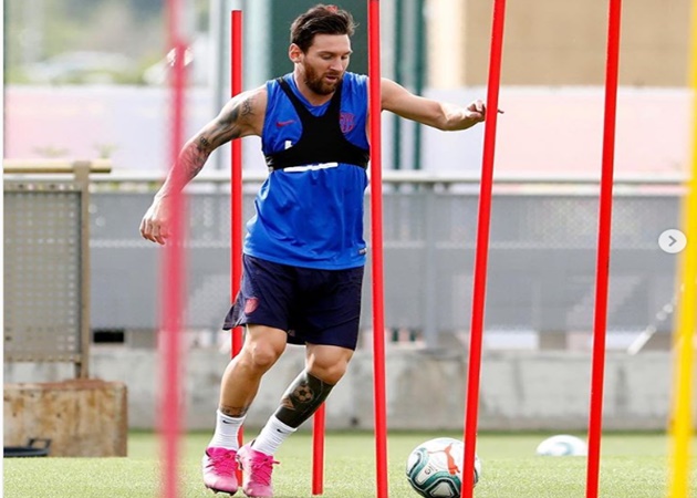 Lionel Messi trở lại luyện tập - Bóng Đá