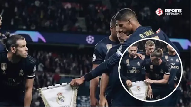 Gareth Bale 'Refused' To Hold The Real Madrid Crest For Team Photo Ahead Of PSG Clash - Bóng Đá