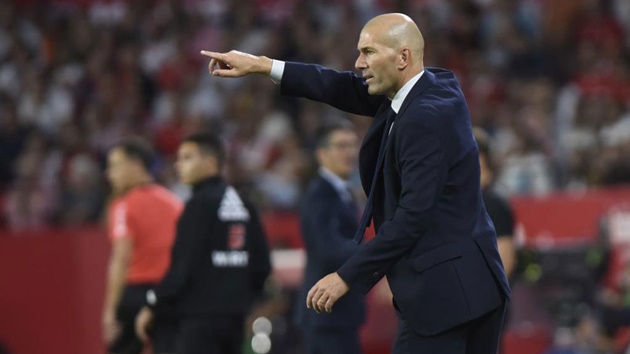 Đây, phản ứng của Zidane khi được trò cưng 