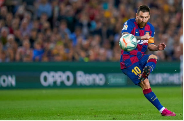 Barcelona Captain Lionel Messi Scored A Sensational 25-Yard Free-Kick Against Sevilla - Bóng Đá