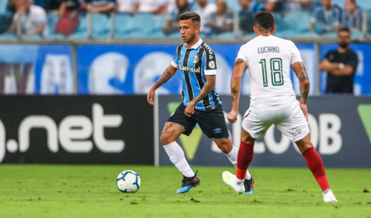 Barcelona are reportedly interested in signing young Brazilian midfielder Matheus Henrique - Bóng Đá