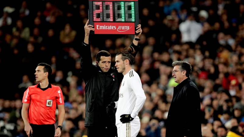 Zidane: I hope Bale isn't whistled for the rest of the season - Bóng Đá