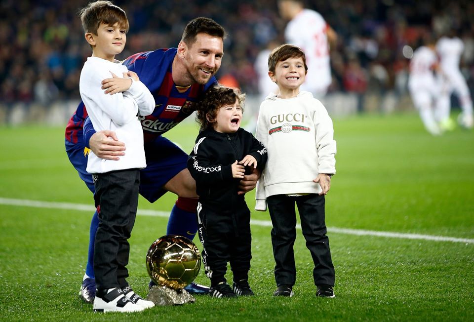 Cùng Mateo làm điều đặc biệt, Messi khiến fan Barca vô cùng phấn khích | Bóng Đá