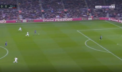 Video: Incredible pass from ter Stegen allows Griezmann to dink Barcelona in front - Bóng Đá