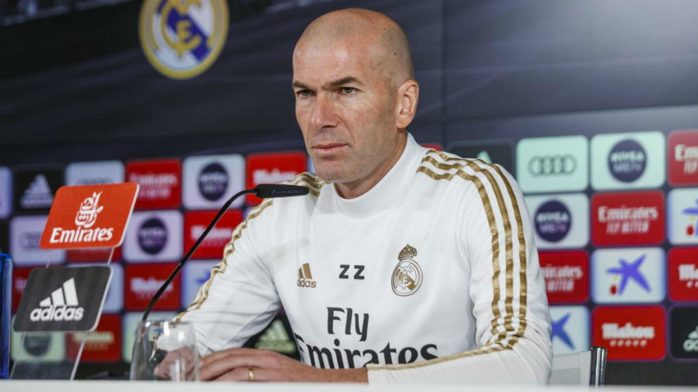 Zidane: Many things have been said about this Clasico but people just want a good football match - Bóng Đá