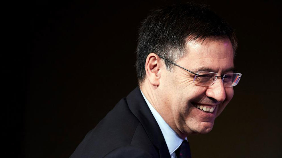 Barcelona's finance director resigns - Bóng Đá