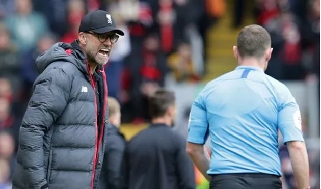 Liverpool boss Jurgen Klopp regrets explosive celebration in front of assistant referee - Bóng Đá