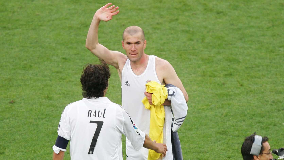 Zidane had a big-money renewal offer on the table prior to retiring - Bóng Đá