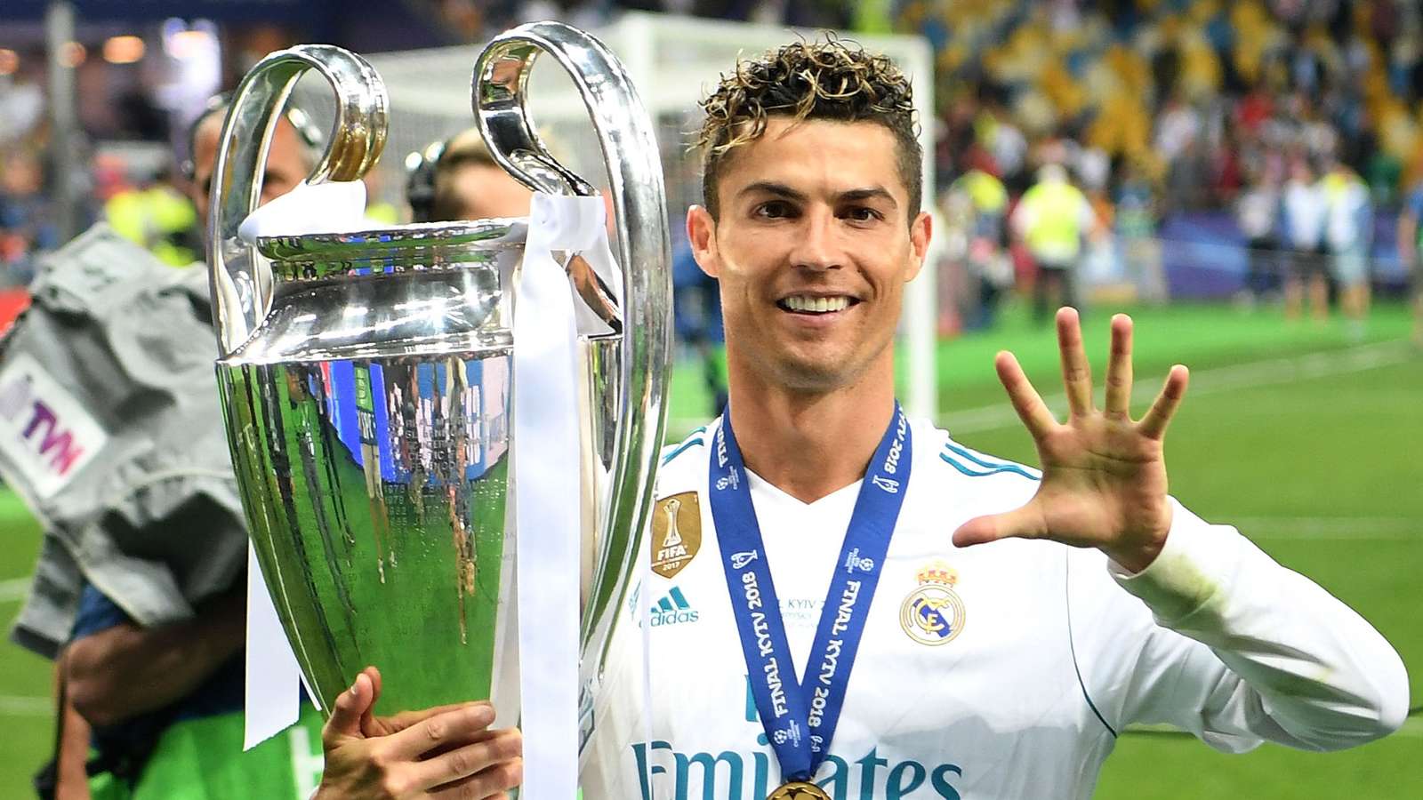 Top 10 ngôi sao ghi bàn nhiều nhất Champions League - Bóng Đá