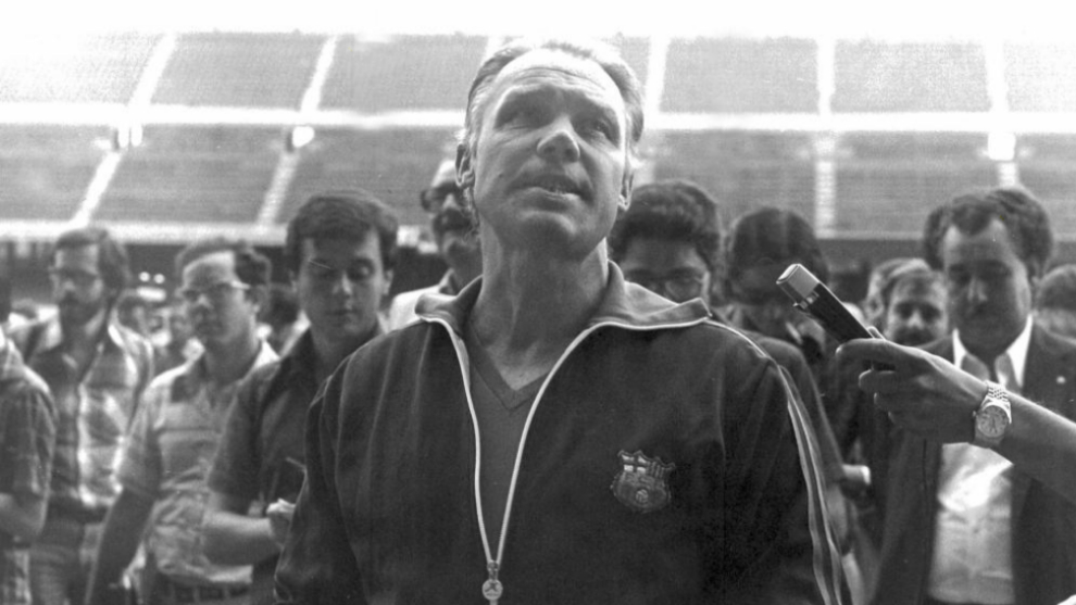 Koeman becomes the fifth Dutch coach in Barcelona's history - Bóng Đá