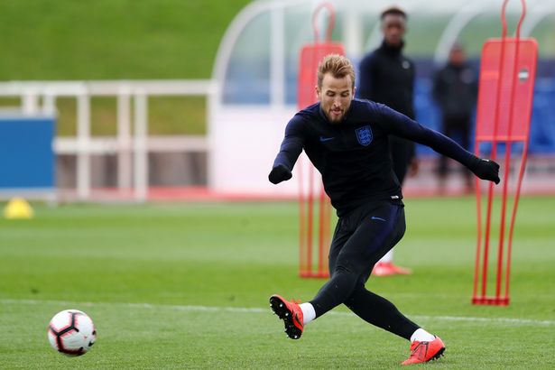 Harry Kane suffers fresh injury in England training to spark new fears over fitness - Bóng Đá