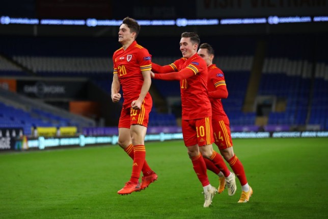 Daniel James sends message to Ole Gunnar Solskjaer with stunning goal for Wales  - Bóng Đá