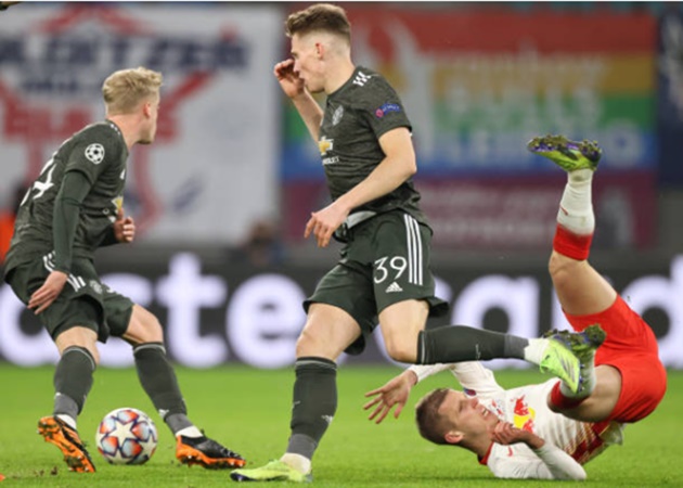 TRỰC TIẾP RB Leipzig 2-0 Man Utd (H2): Van de Beek vào sân! - Bóng Đá