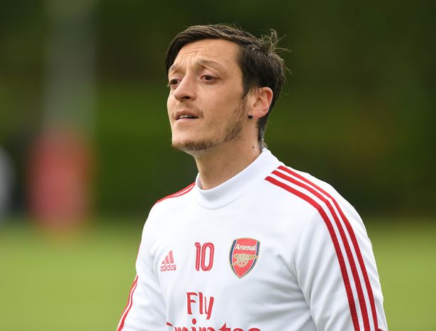 Mesut Ozil's agent confirms transfer offers amid fresh Arsenal exit declaration - Bóng Đá
