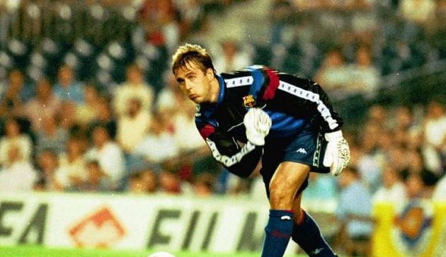 Thủ môn: Julen Lopetegui (Sevilla). Nhà cầm quân người Tây Ban Nha từng trải qua sự nghiệp chơi bóng đỉnh cao trong màu áo cả hai CLB Real Madrid và Barcelona.