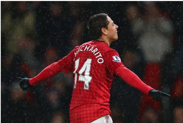 Tiền đạo: Javier Hernandez. Với việc Wayne Rooney bị chấn thương ở trận gặp Wigan (trận đấu giúp Man Utd vươn lên dẫn đầu BXH Premier League), Javier Hernandez đã được trao cơ hội.