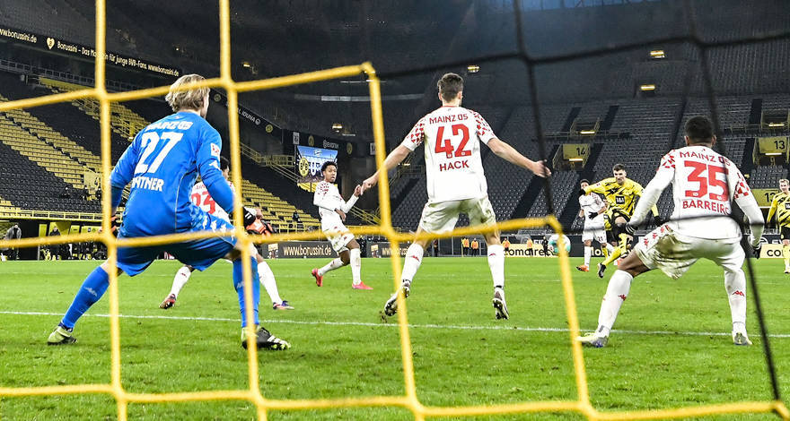 Hòa cay đắng, Meunier thừa nhận sự thật phũ phàng tại Dortmund