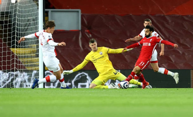 Thiago khai hỏa phút chót, Liverpool