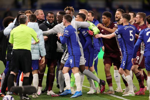 Chelsea facing possible points deduction after 20-man brawl with Leicester - Bóng Đá