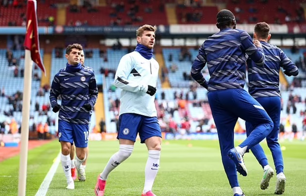 Chelsea complain to Premier League after their team bus was kept waiting outside Villa Park for 15 minutes - Bóng Đá