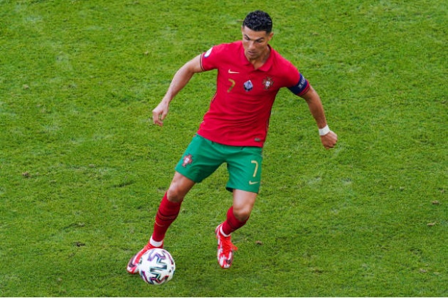 Cú nước rút của Ronaldo - Bóng Đá