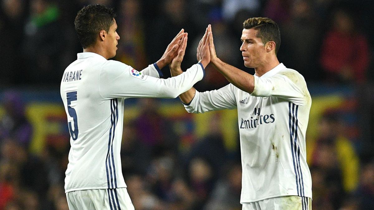 Cristiano Ronaldo has already told Manchester United's fans what to expect from Raphael Varane - Bóng Đá