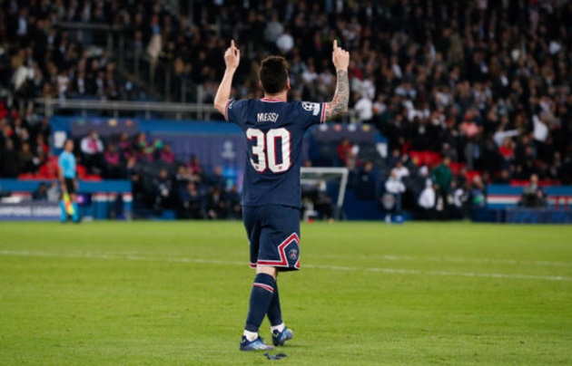 Messi hoàn tất cú đúp với tuyệt kỹ panenka - Bóng Đá