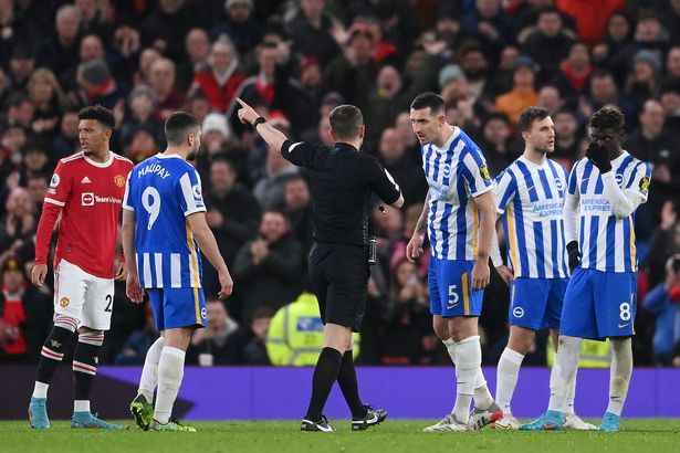 Man Utd could face FA punishment as Bruno Fernandes leads referee fury - Bóng Đá