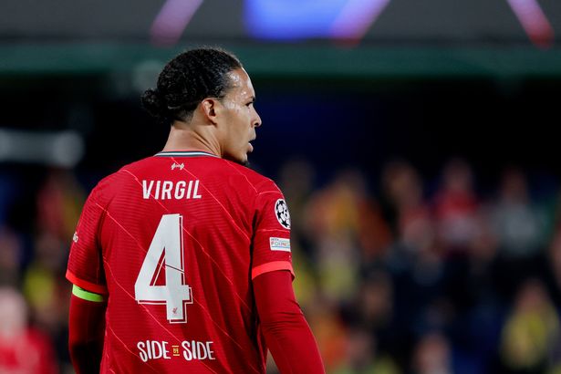 Virgil van Dijk shares Jurgen Klopp's half-time team talk that inspired Liverpool comeback - Bóng Đá