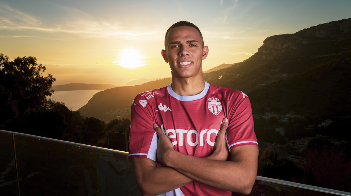 Man United enter race to sign Monaco's Vanderson - Bóng Đá