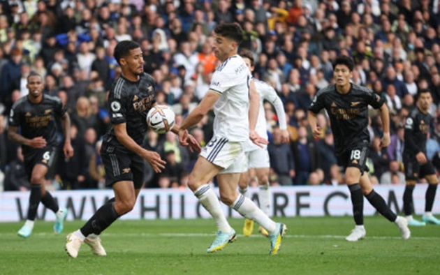 Arsenal show cracks for first time this season in victory at Leeds - Bóng Đá