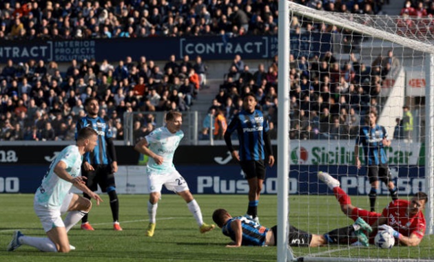 Inter thắng lợi trong trận cầu 5 bàn, Matic cứu nguy Mourinho - Bóng Đá